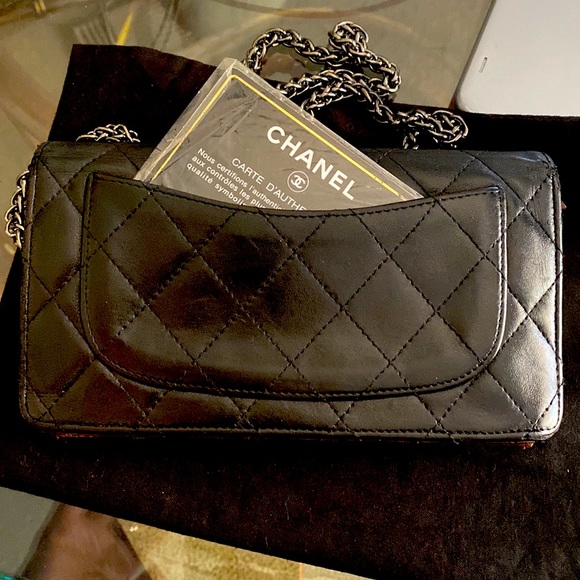 Chanel - Picture 3 of 9